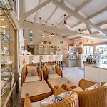 Hotel Le Peu Breton 3*