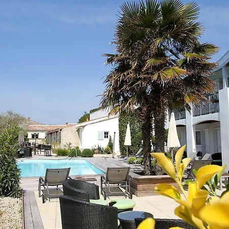 Hotel Le Peu Breton 3*
