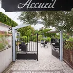 Le Peu Breton Hotel