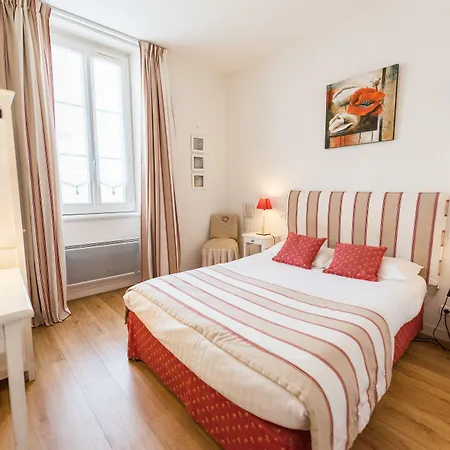 Le Peu Breton Hotel
