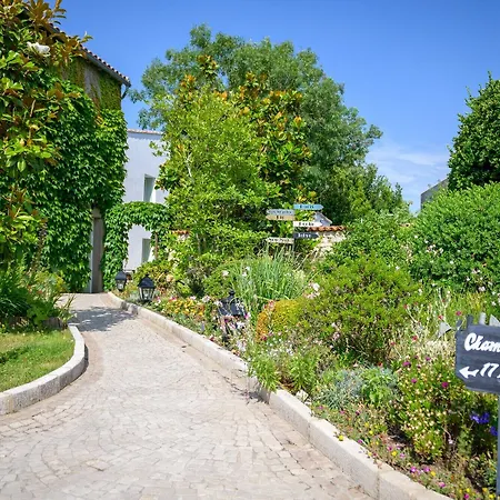 Hotel Le Peu Breton