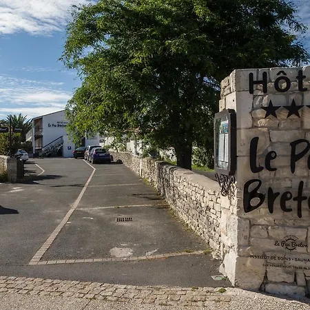 Le Peu Breton 3* サント・マリー・ド・レ
