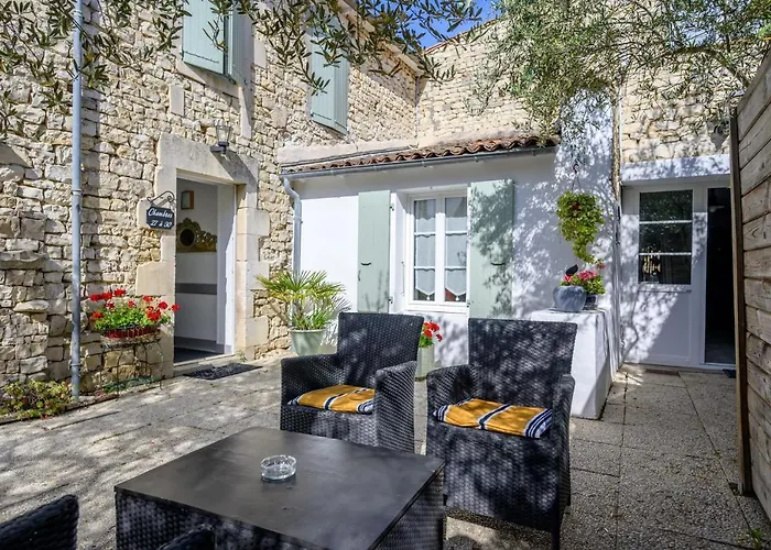 Hotel Le Peu Breton Sainte-Marie-de-Ré