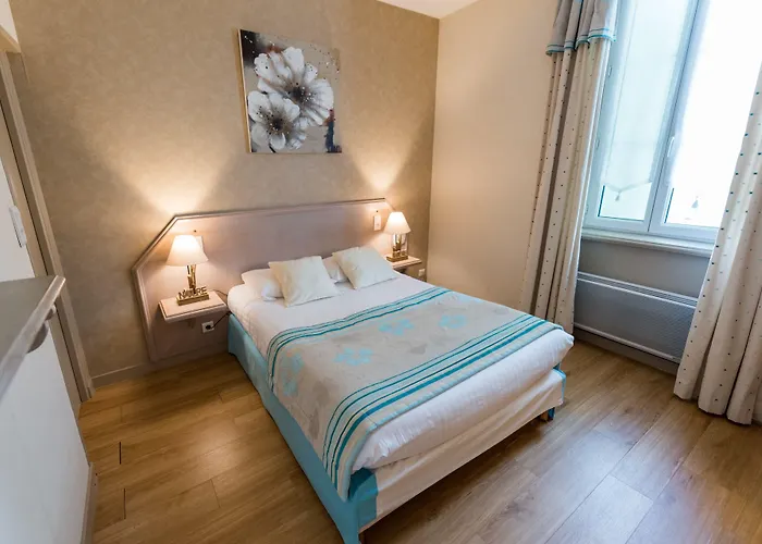 Hotel Le Peu Breton 3*